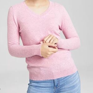 100% Cashmere Lilac Sweater.